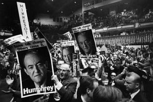 Humphrey supporters, 1968 Democratic National Convention.