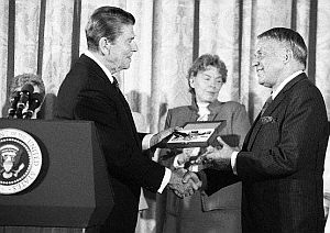 May 23, 1985, Sinatra received the Presidential Medal of Freedom from President Ronald Reagan. Cabinet member Jeane Kirkpatrick is seen in the background.