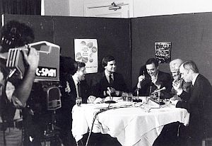 Brian Lamb, far right, hosting C-SPAN’s first viewer call-in show at the National Press Club, October 1980.