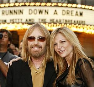 Tom Petty and his 2nd wife Dana York Epperson at the world premiere of the documentary film “'Runnin' Down a Dream,” Warner Bros. Studio, Burbank, CA 10-02-07.