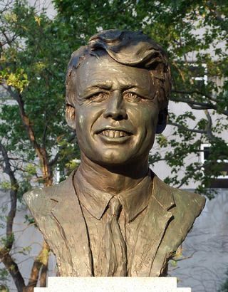 Bust of Robert F. Kennedy, Brooklyn, New York.  (Photo, Flikr.com, ElissaSCA, May 2008). 