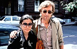 John Lennon & Yoko Ono at the Hit Factory in NY, Aug. 22, 1980. Photo: Steve Sands, AP.