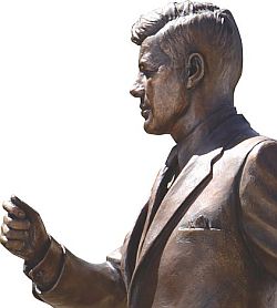 Profile view of JFK statue in Fort Worth, Texas. 