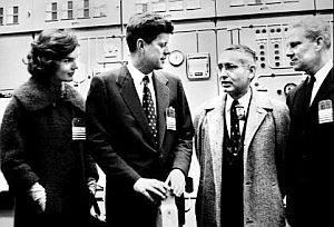 Feb 1959: Jackie & JFK at Oak Ridge Nat’l Labs, Oak Ridge, TN, with Alvin Weinberg and Sen. Al Gore, Sr.