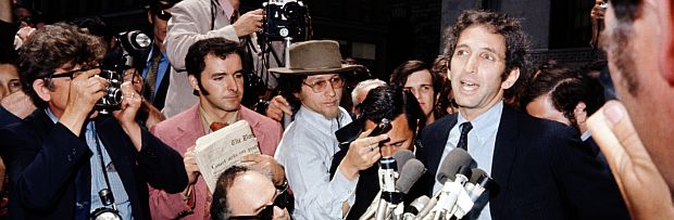 Late June 1971: Daniel Ellsberg appears before microphones, surrounded by reporters at the Federal Building in Boston, where he would surrender to Federal authorities after admitting he supplied the New York Times with the secret Pentagon papers.